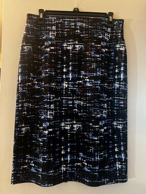 Structured Navy and Black Print Pencil Skirt